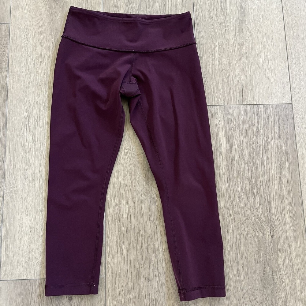 Lululemon Workout Pants Size 4 Mid Rise Leggings Yoga  Activewear Waist Pocket